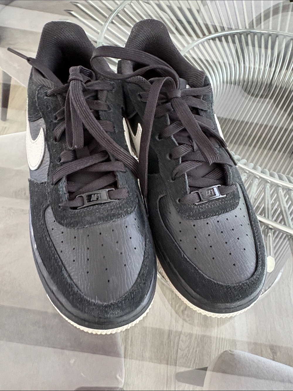 Nike Black Air Force 1 Sneakers with White Swoosh. Kids 6 adult 8.